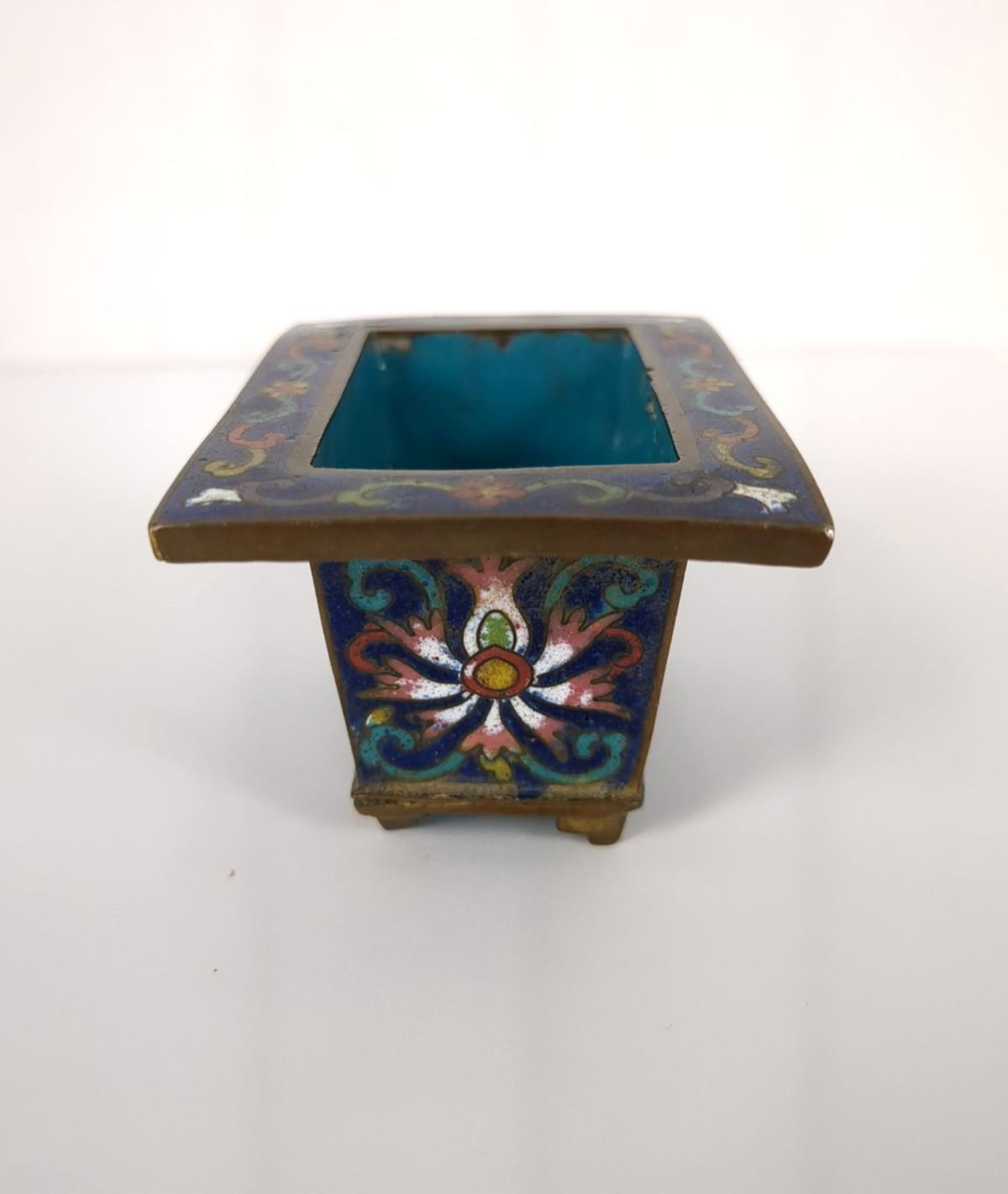 Vintage Chinese Cloisonne Miniature Bonsai Planter Blue 1.5 x 2.5 x 2