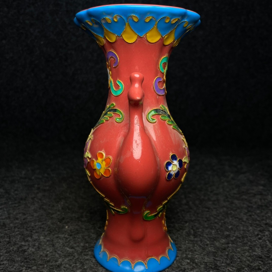 Imperial cloisonn é enamel multicolored glazed porcelain vase