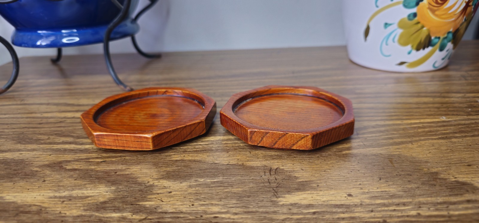Vintage Chinese Bud Vase Stands MCM Set of 2 Asian Decor Wood Display 3.25″ dia.