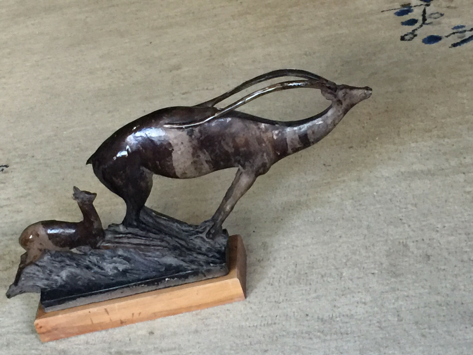 Vintage Burl wood carving of A Dear & its baby Signed E. A. 1980 8-1/4″H x19″L