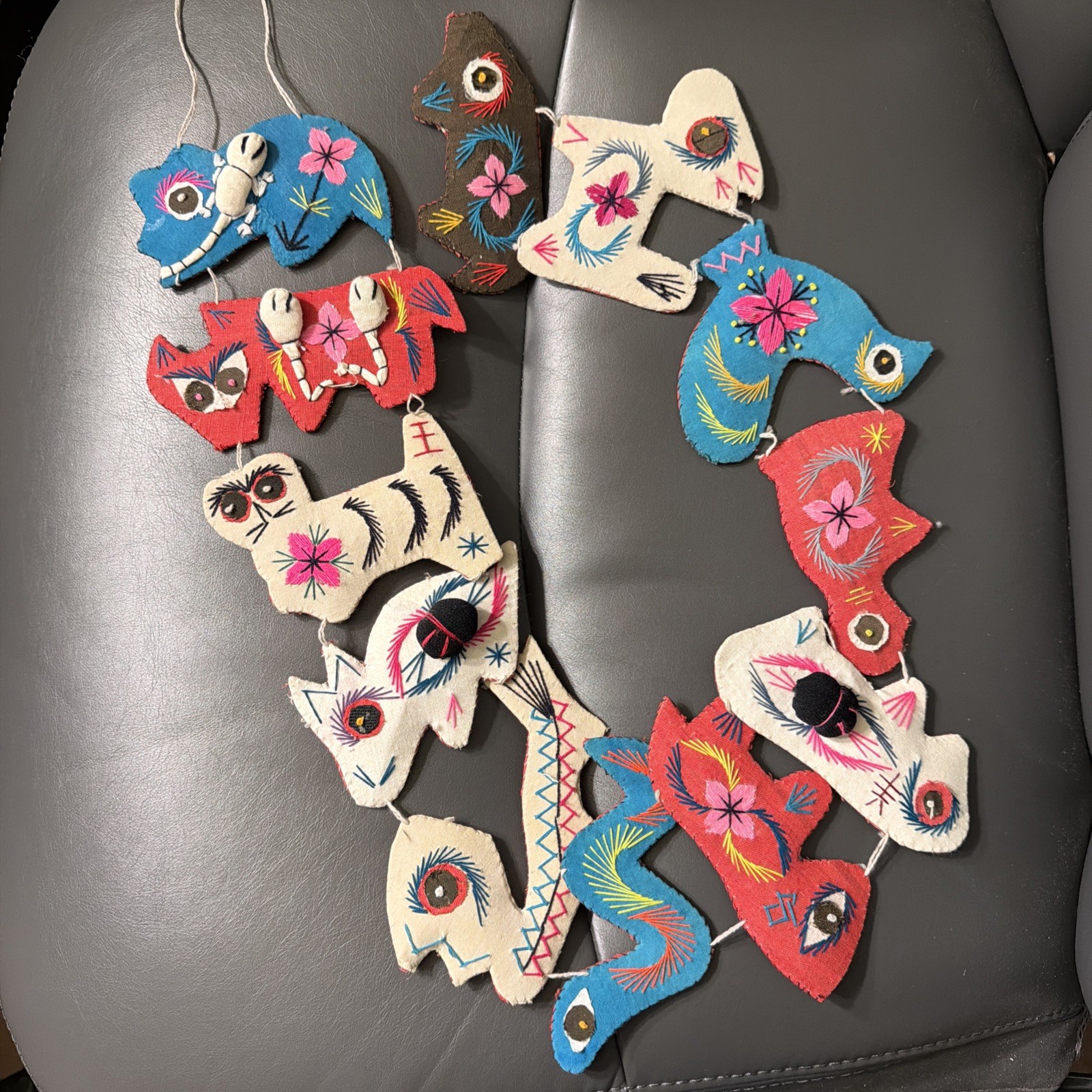 Folk Art Garland Chinese Animals Embroidered Signs Of Zodiac Colorful 12 Pc