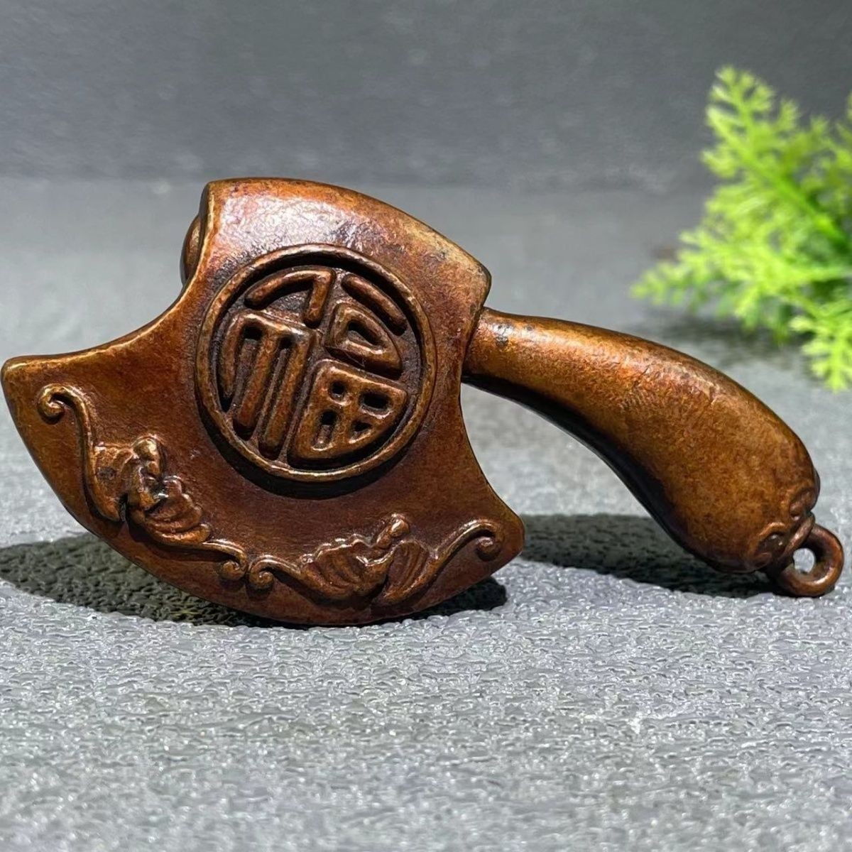 Retro Alloy Dharma Axe Figurine Antique Style Pendant Home Tea Table Decor