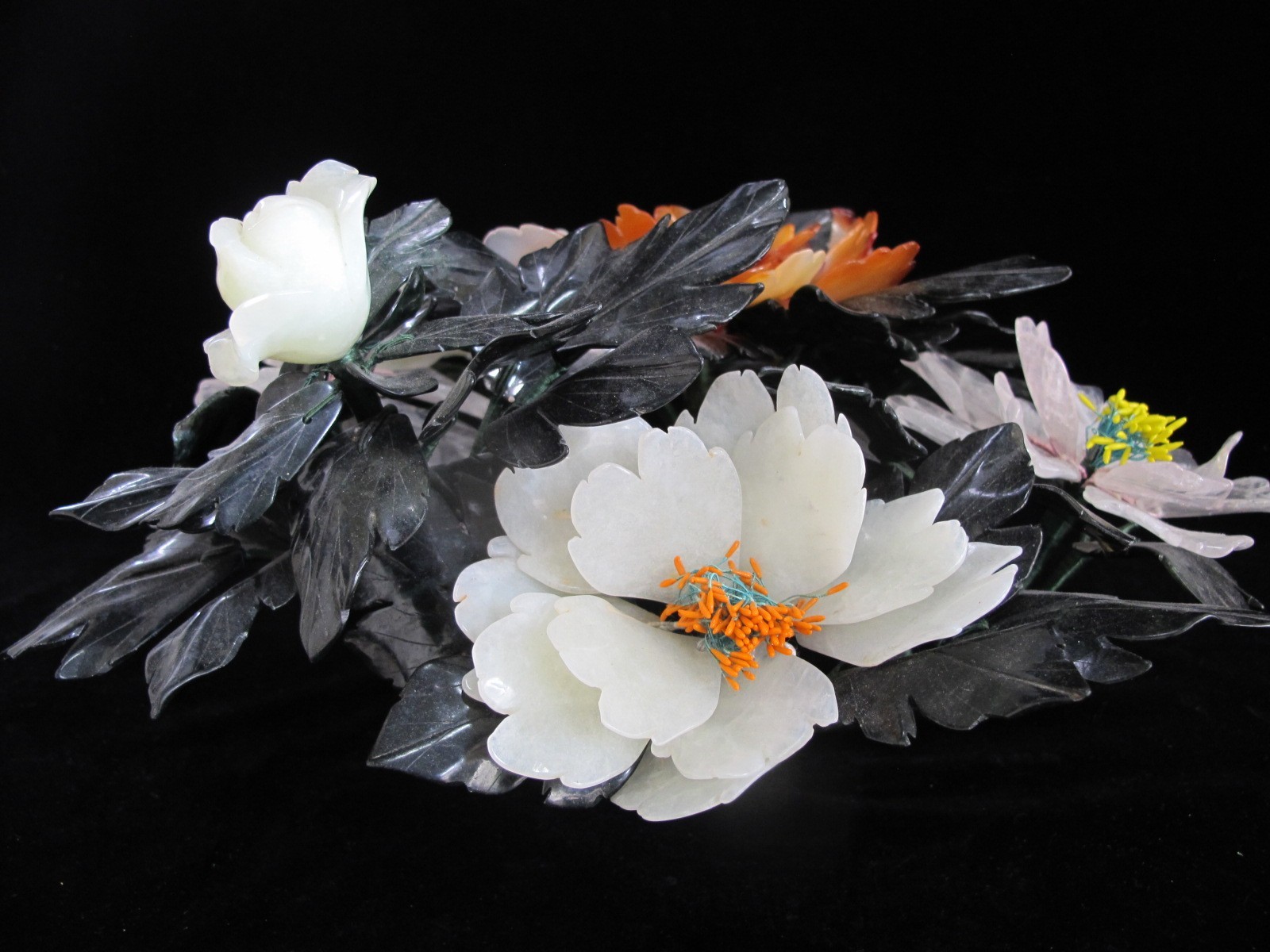CHINESE Carved Jade Carnelian & Quartz Hardstone FLOWER Centerpiece