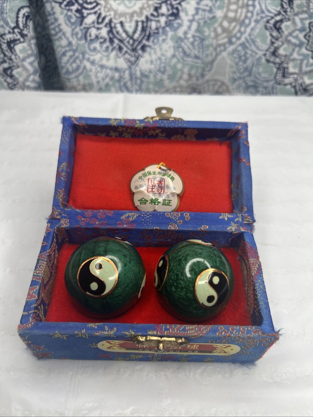 Vintage Shouxing Chinese Stress Relief Meditation Ringing Iron Chime Balls