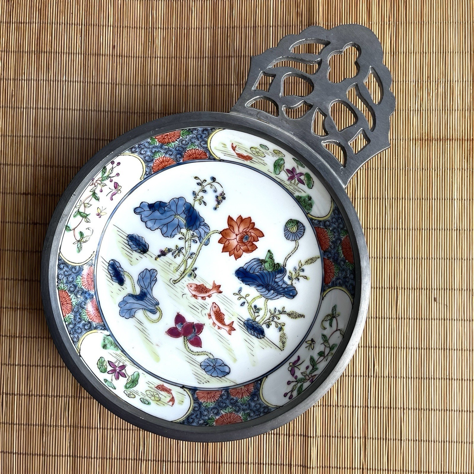 Vintage Canton Ware Ashtray Bowl Hong Kong Japan 8″ diameter Porcelain Pewter