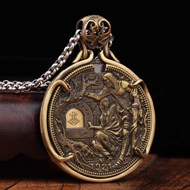 1921 Holy Grail Knight Coin Necklace Movable 机关 Antique Silver Plated Copper