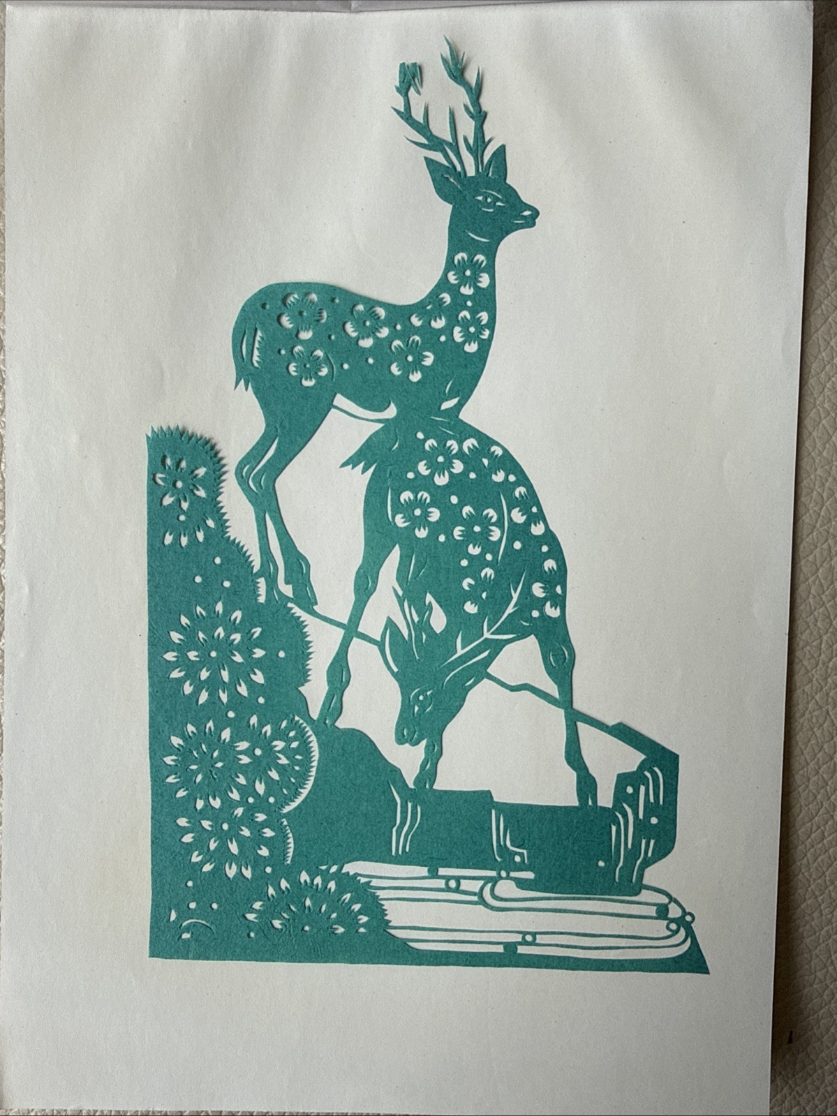 Vtg 8 pc Lot Set Paper Cut Out Folk Art Artwork Chinese ~4×6.5