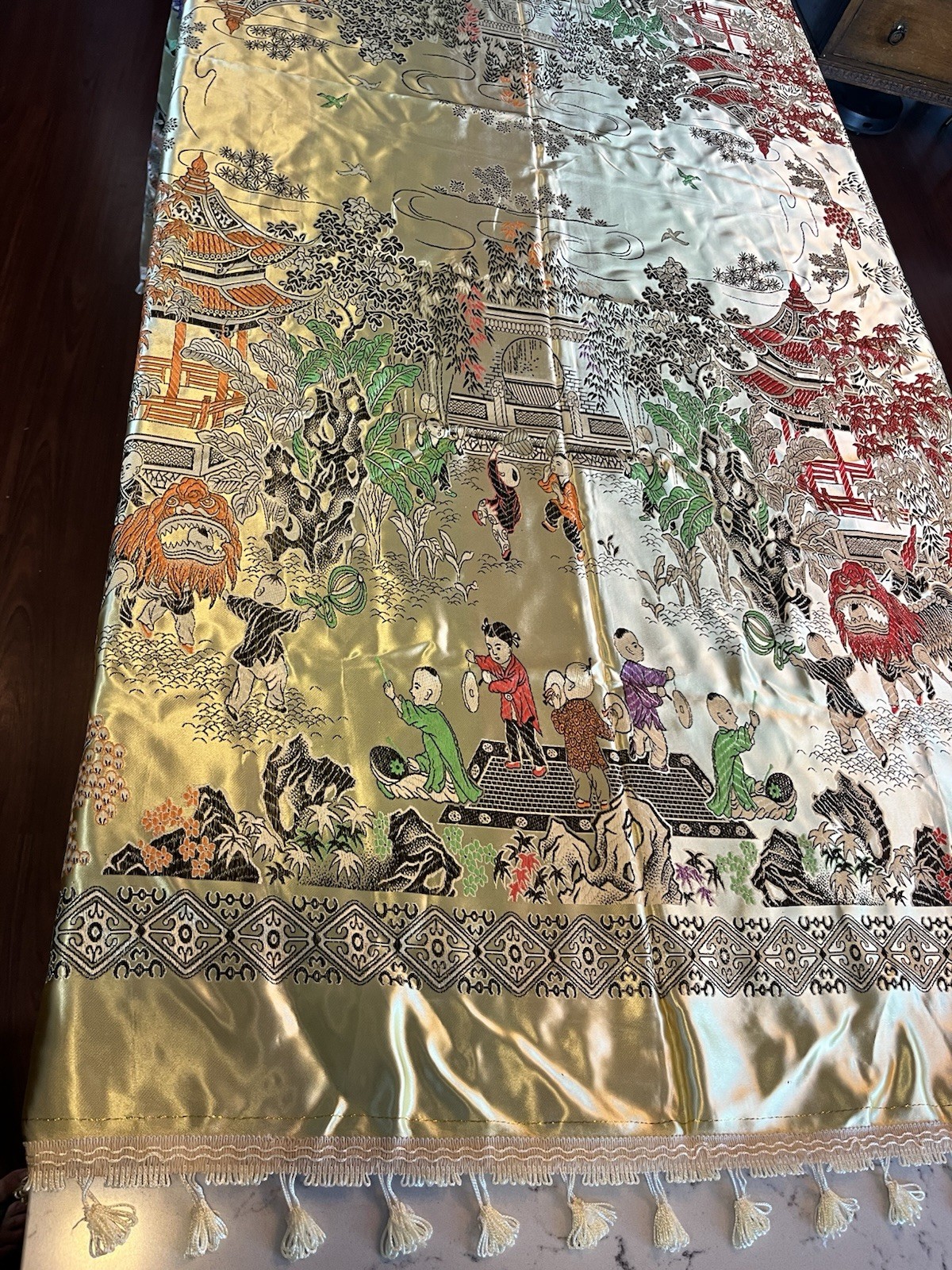 Vintage Large Chinese Silk Brocade Tablecloth Tapestry “Hundred Children” 82×86”
