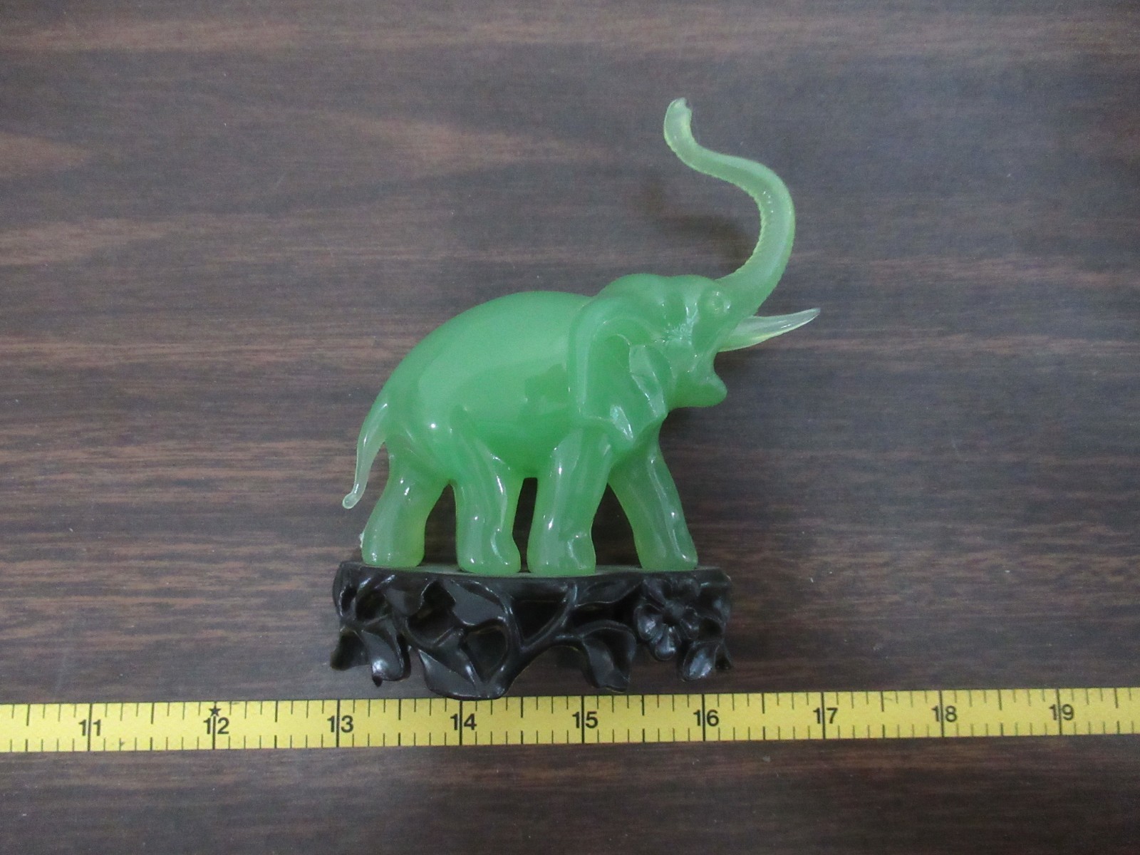 Vintage 1950s Faux Jade 5″ elephant VITA