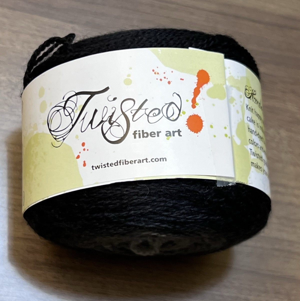 Twisted Fiber Art MUSE Yarn Z LE CIRQUE AS 100 % Merino 2.5oz / 340yds
