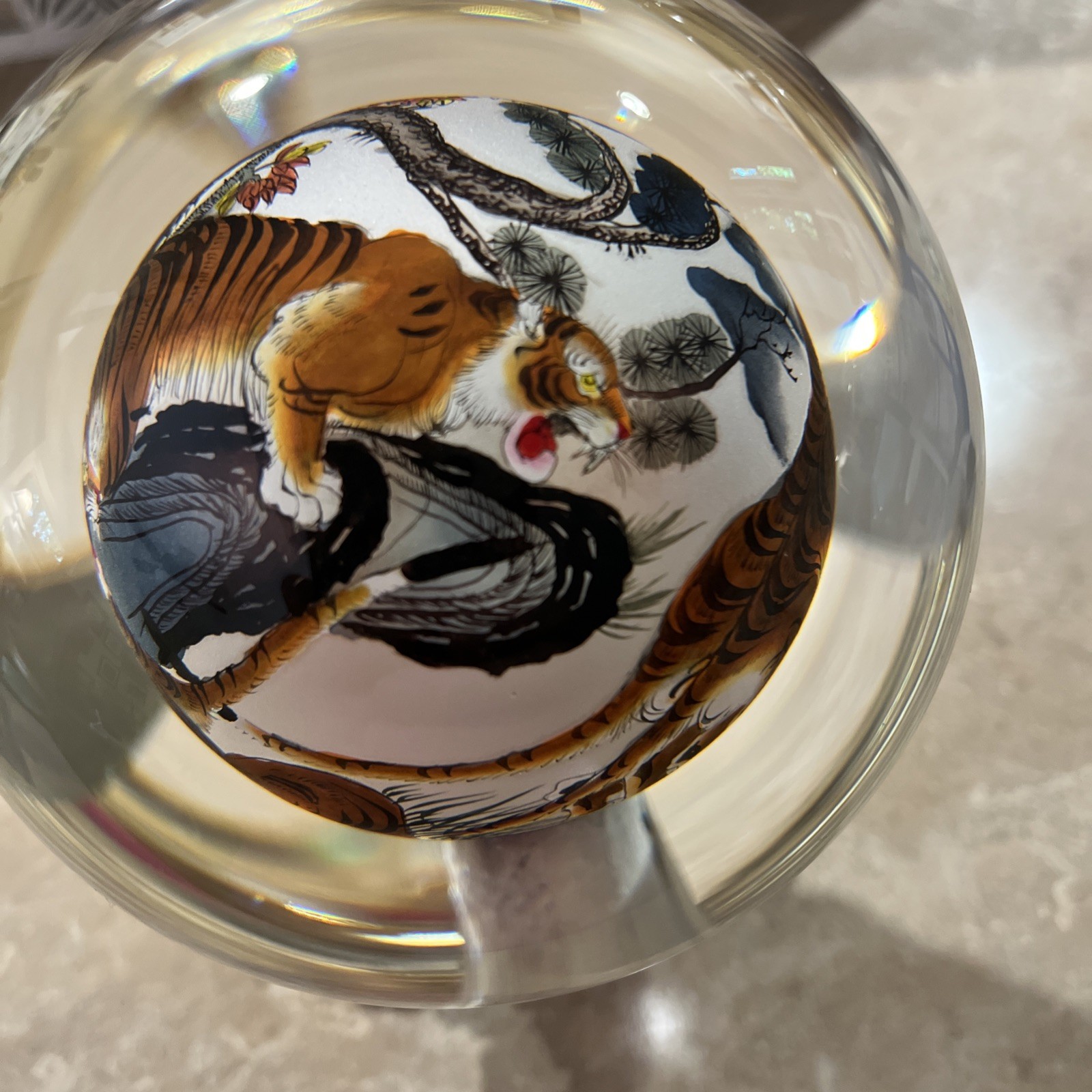Chinese Glass Globe Five Tigers Inside Painted Reverse Art Lg 4.5in On Gold Base