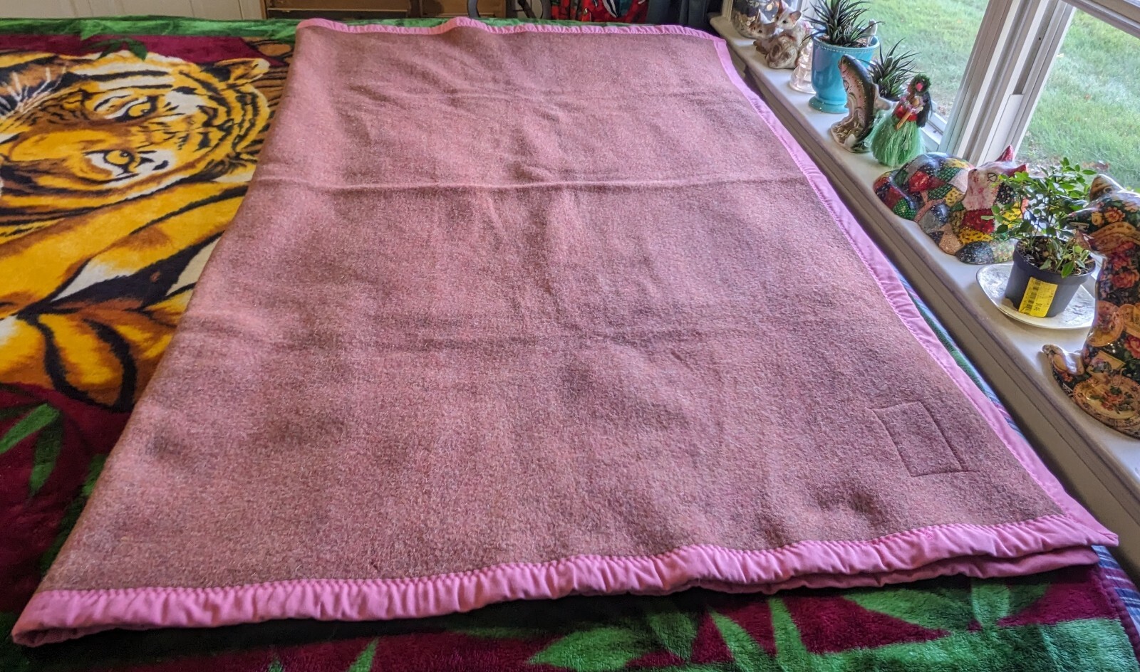 Antique Rare Wool 1930s Tianjin Blanket Factory Ferret XUE DIAO 61”x79” Chinese