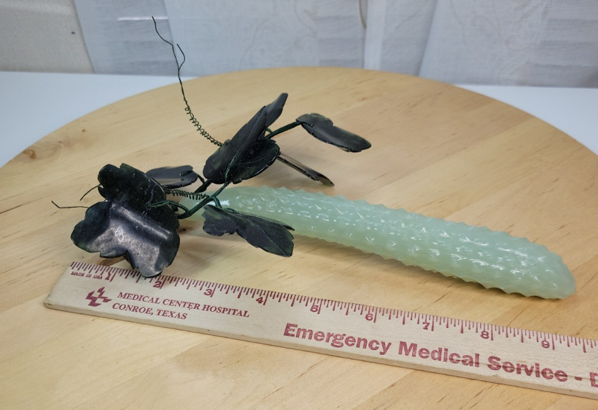 VTG Rare Chinese Green Jade Prickly Cucumber and Leaves 9.5″