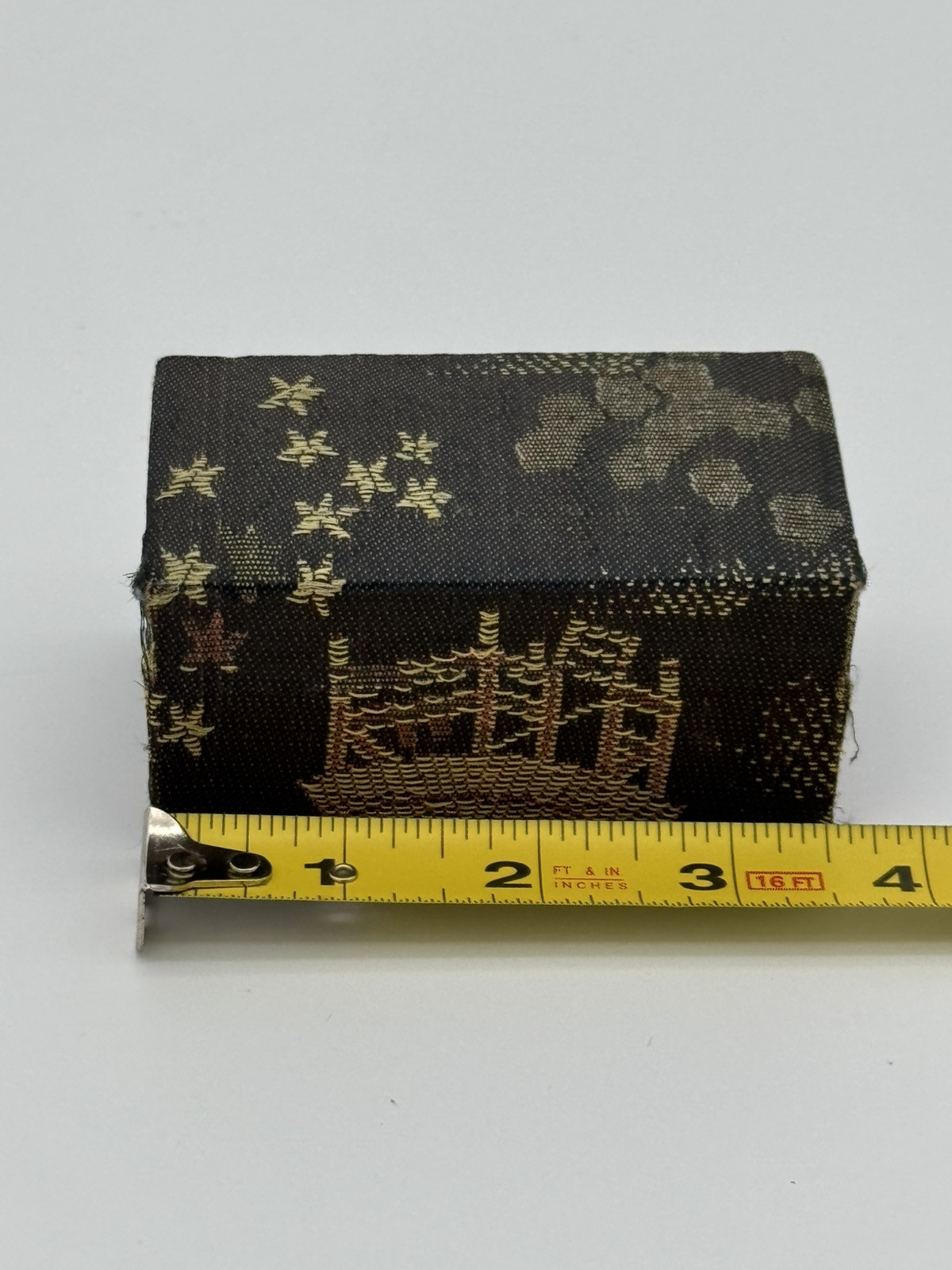 Vintage Shouxing Chinese Stress Relief Meditation Ringing Iron Chime Balls