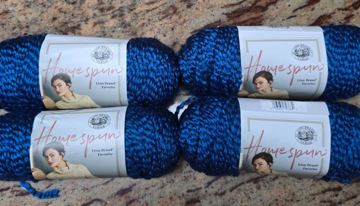 Lion Brand Homespun Yarn Lot of 4 #790 Montana Sky Same Lot Size 5 Bulky 6 oz Ea