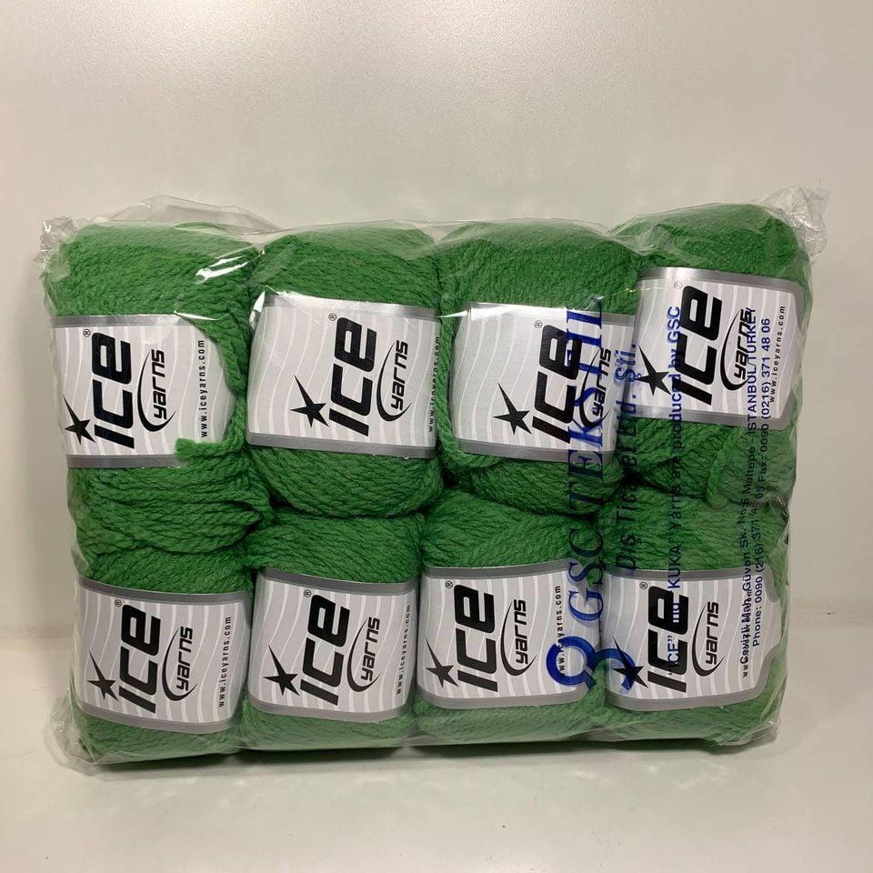8 Balls Macaron Green 50 g / 1.76 oz / 109 yds / 3 Weight (#68373)