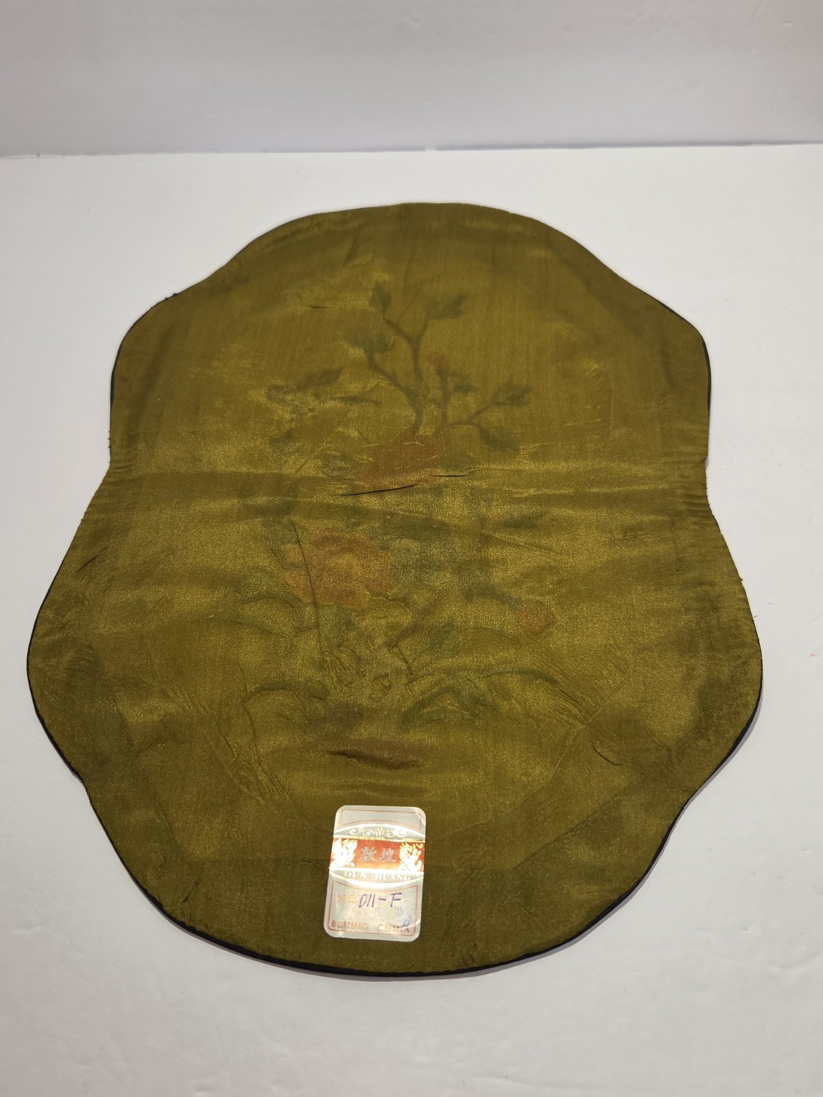 Vtg Chinese Silk Mats & Runner Embroidered Butterfly Flower Asian Table Decor