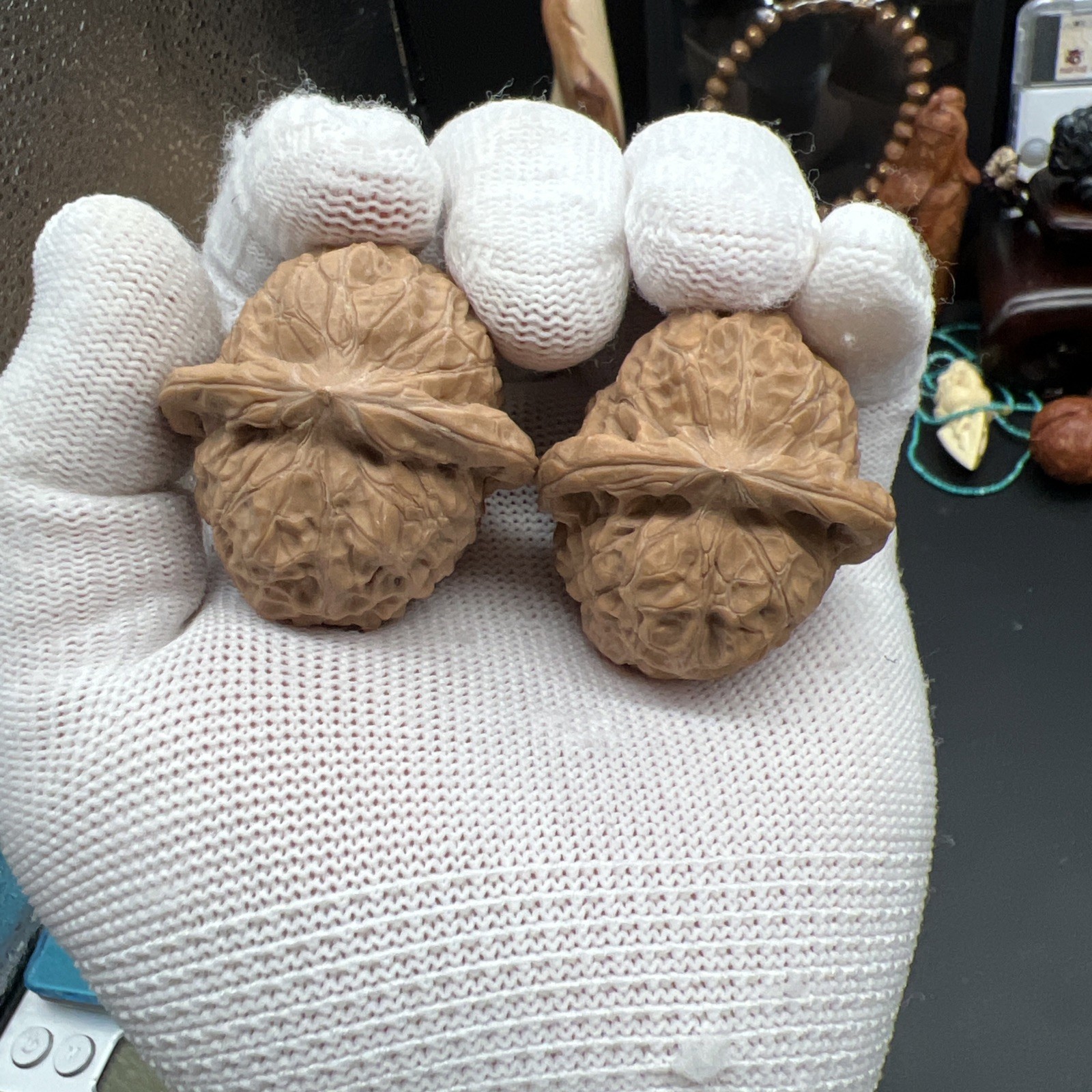 Pair of Match Chinese Health Walnut Collection40×42.5×36mm 精配文玩核桃 ～全品元宝大凹底南瓜🎃墩