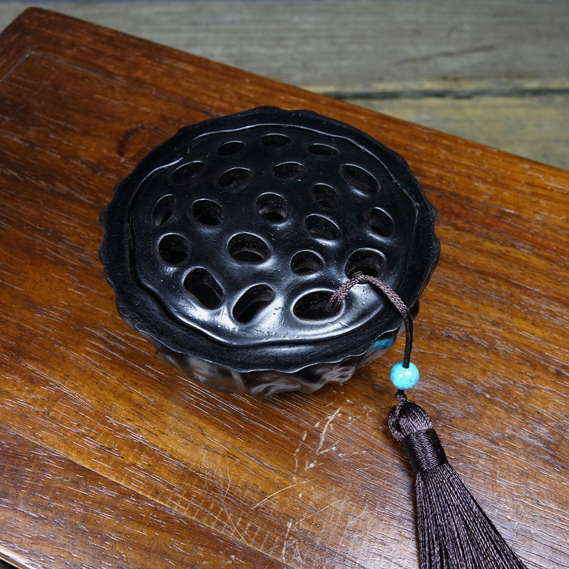 Vintage Hand Carved Sandalwood Lotus Seed Pod Incense Burner Decor 9cm