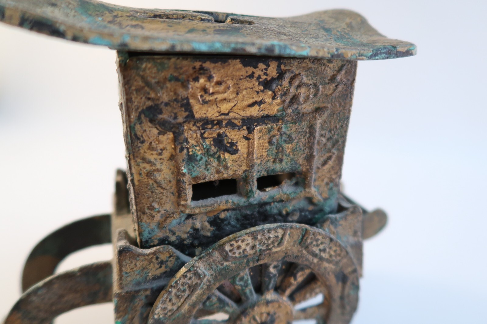 Vintage Asian Rickshaw Figurine Cart Metal Trinket Jewelry Box – Removable Lid