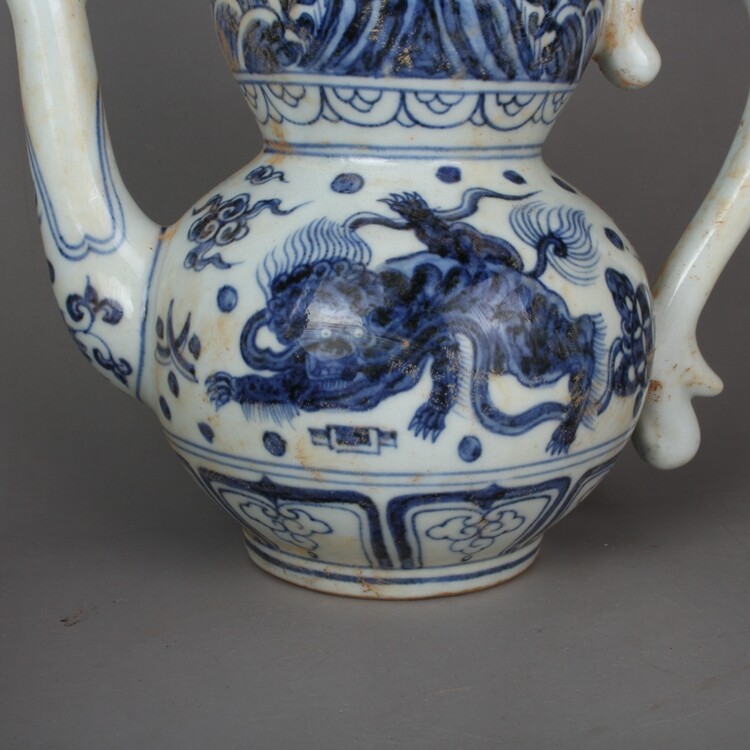 8.8″ China Blue White Porcelain Freehand Sketching Foo Fu Dog Lion Gourd Teapots