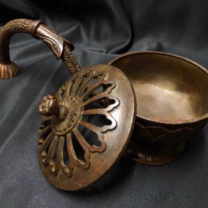 Vintage Alloy Lotus Handheld Incense Burner Antique Zen Incense Holder