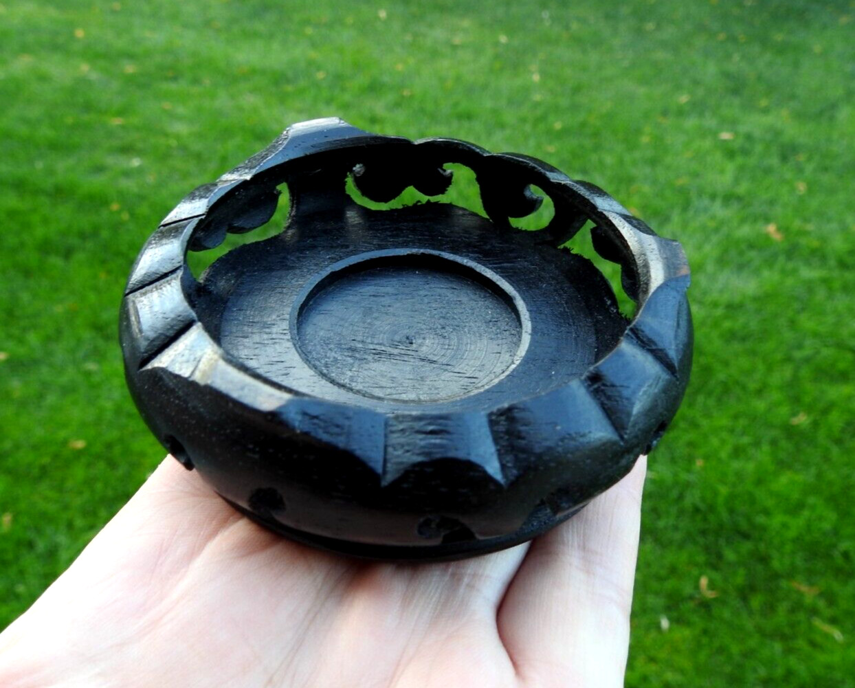 Vintage Chinese Black Lacquered Fruitwood Carved Wooden Display Stand 1 3/8″ T
