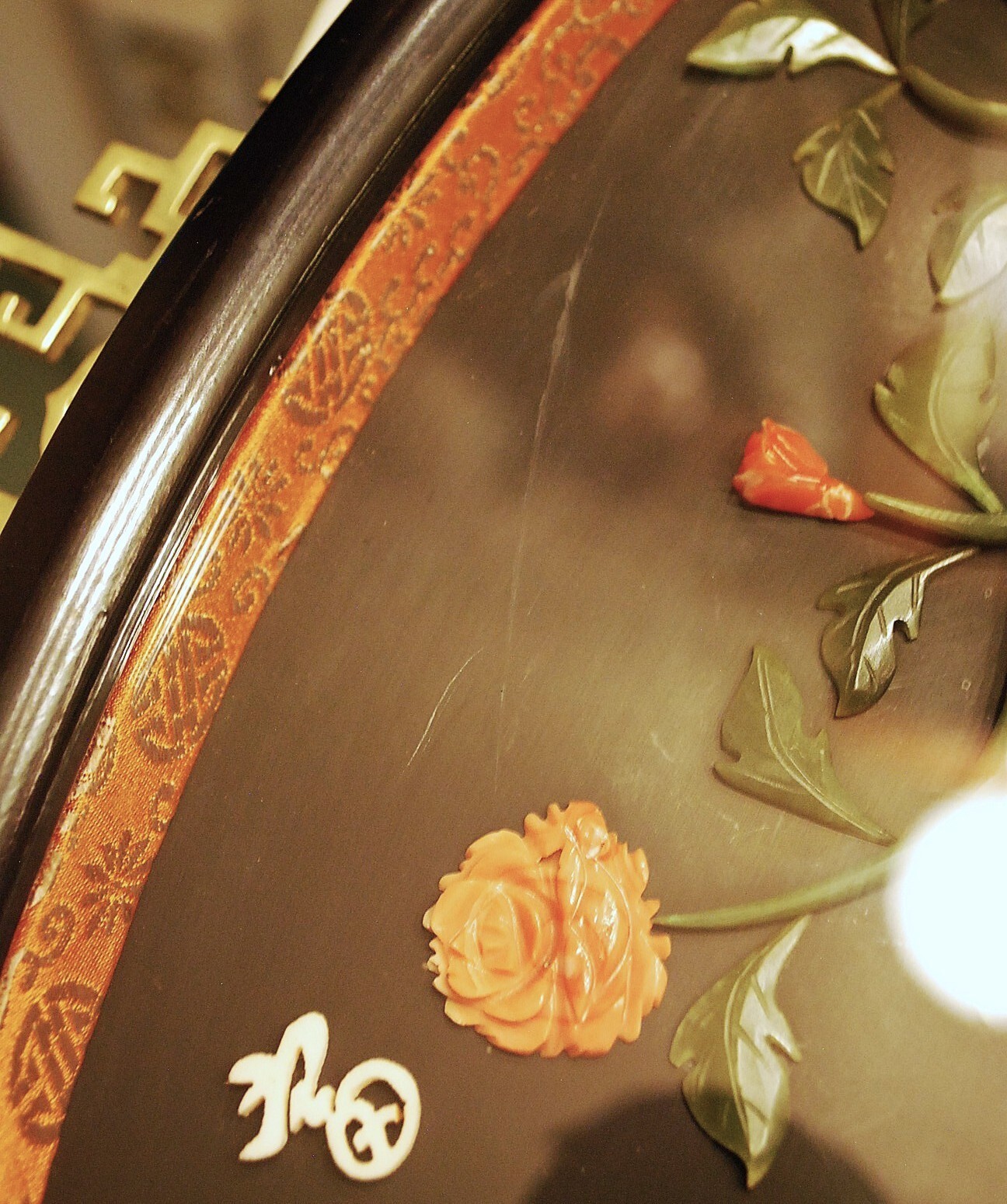 Vtg 17″ Chinese JADE & CORAL Wall Art Flowers/Vase FAN SHADOW BOX FRAME W Glass