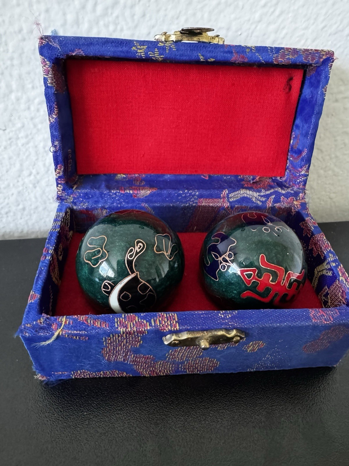 Vintage Chinese Baoding Health Balls Cloisonné Meditation Balls w/ Box