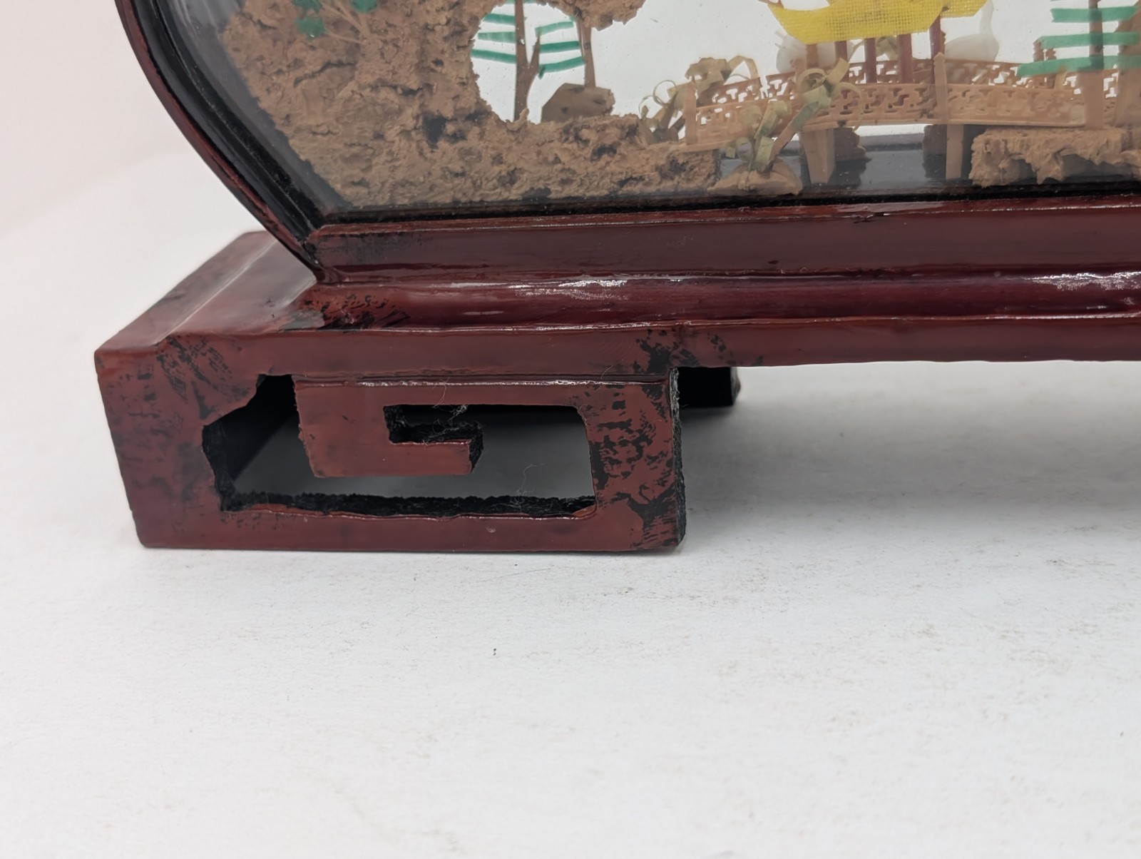 Vintage Oval Chinese/Asian Cork Art Hand Made Lacquered Wood With Glass 14x7x2