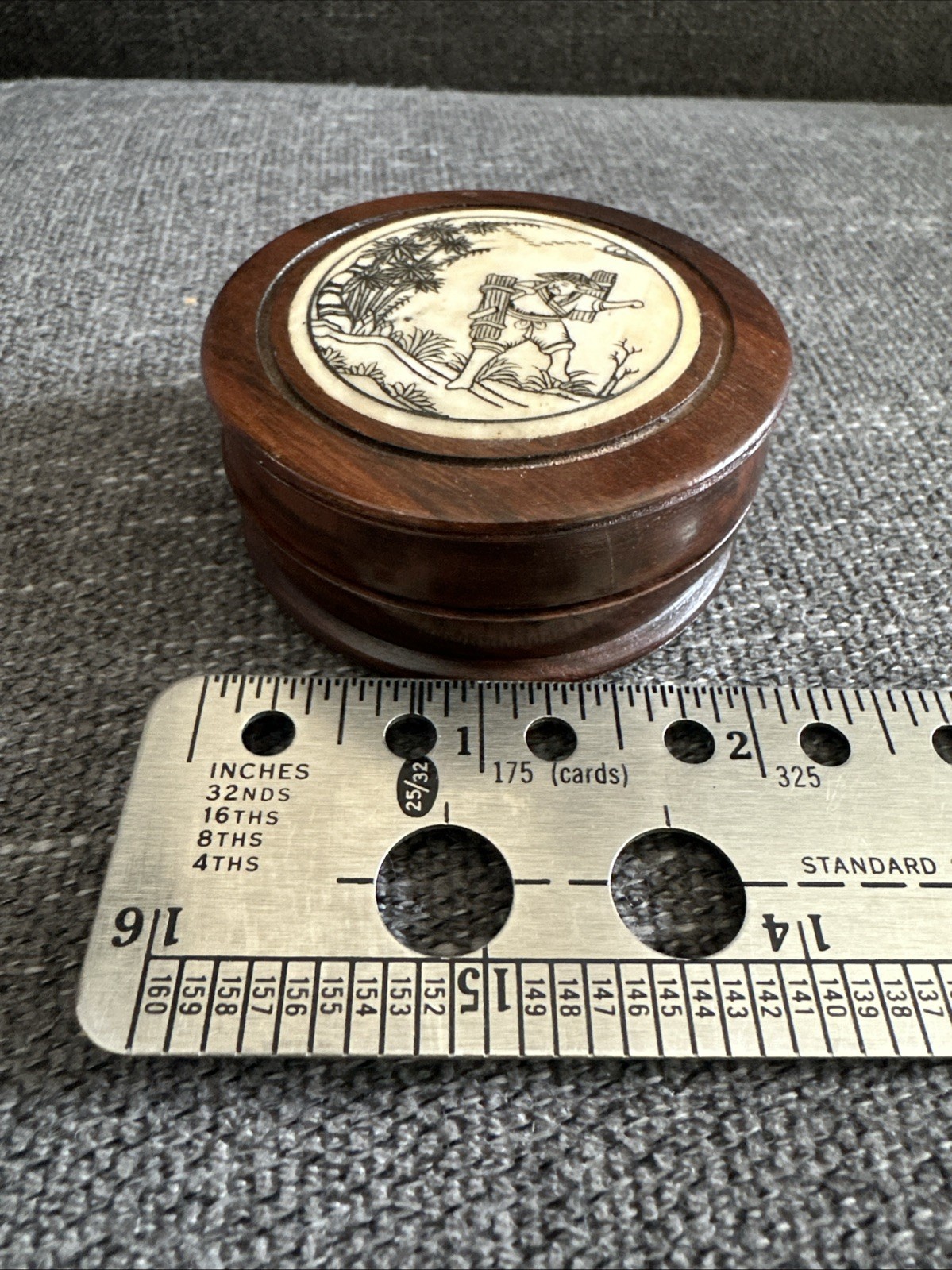 Chinese Zodiac Compass Wood Circle Inlaid Symbols Feng Shui Luo Pan Swivel Lid
