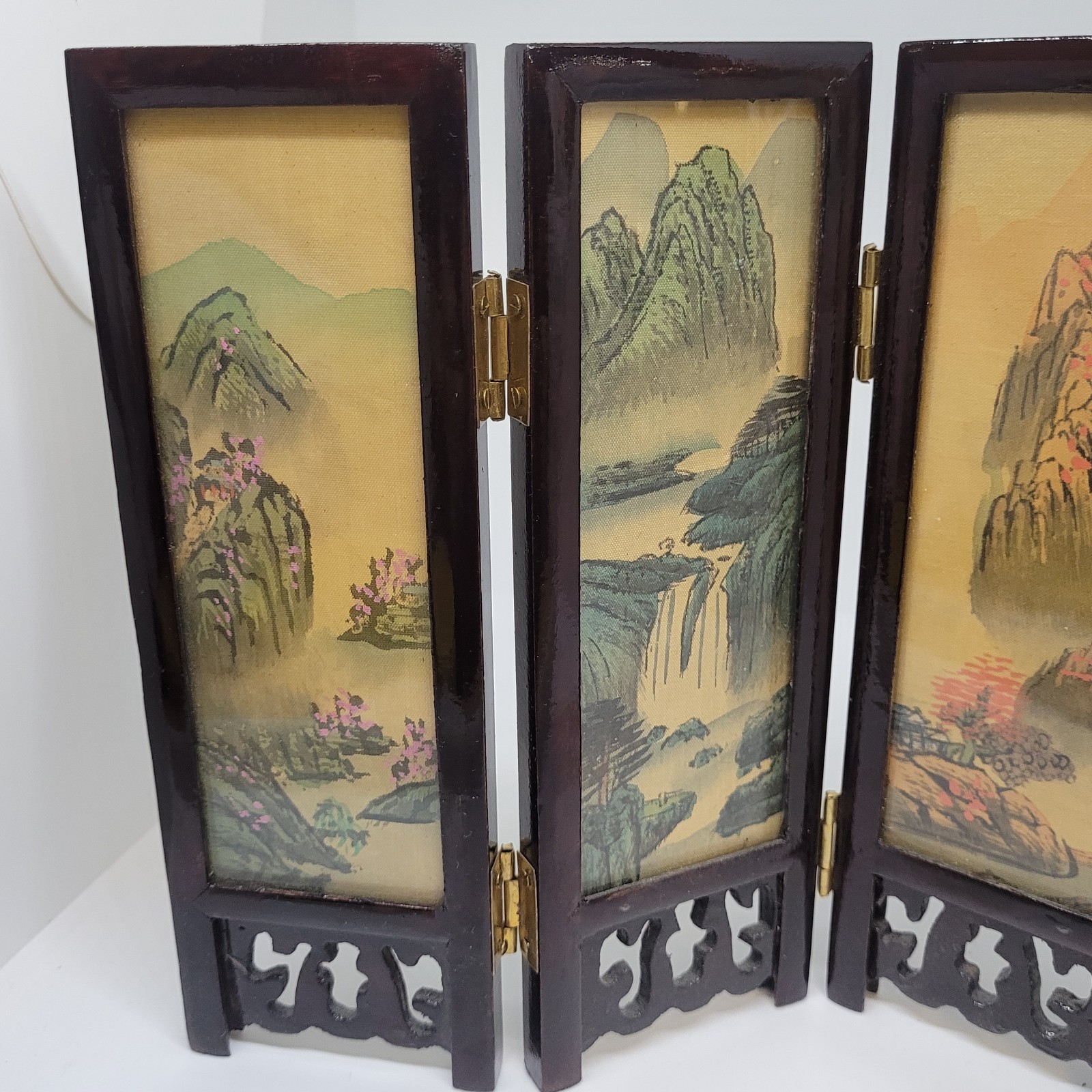Small Vintage Chinese Folding Tabletop Screen 4 Panel 2 Sided 9.5″ x 6.75 “