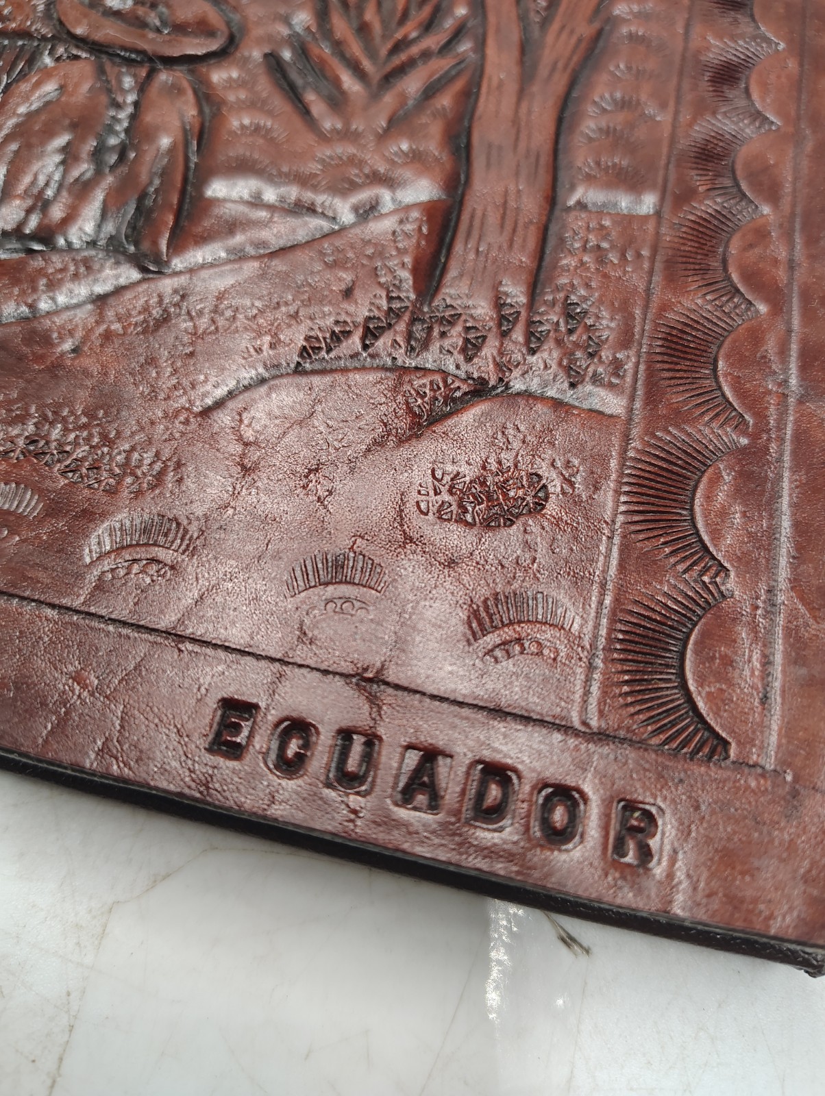 VTG Ecuador Hand Tooled Leather Photo Album Scrapbook 12×9 Landscape Scene