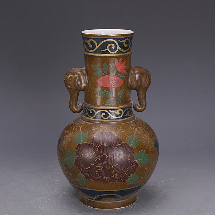 9″ Chinese Old Lacquer Glaze Porcelain Colour Decoration Elephant Ear Vase