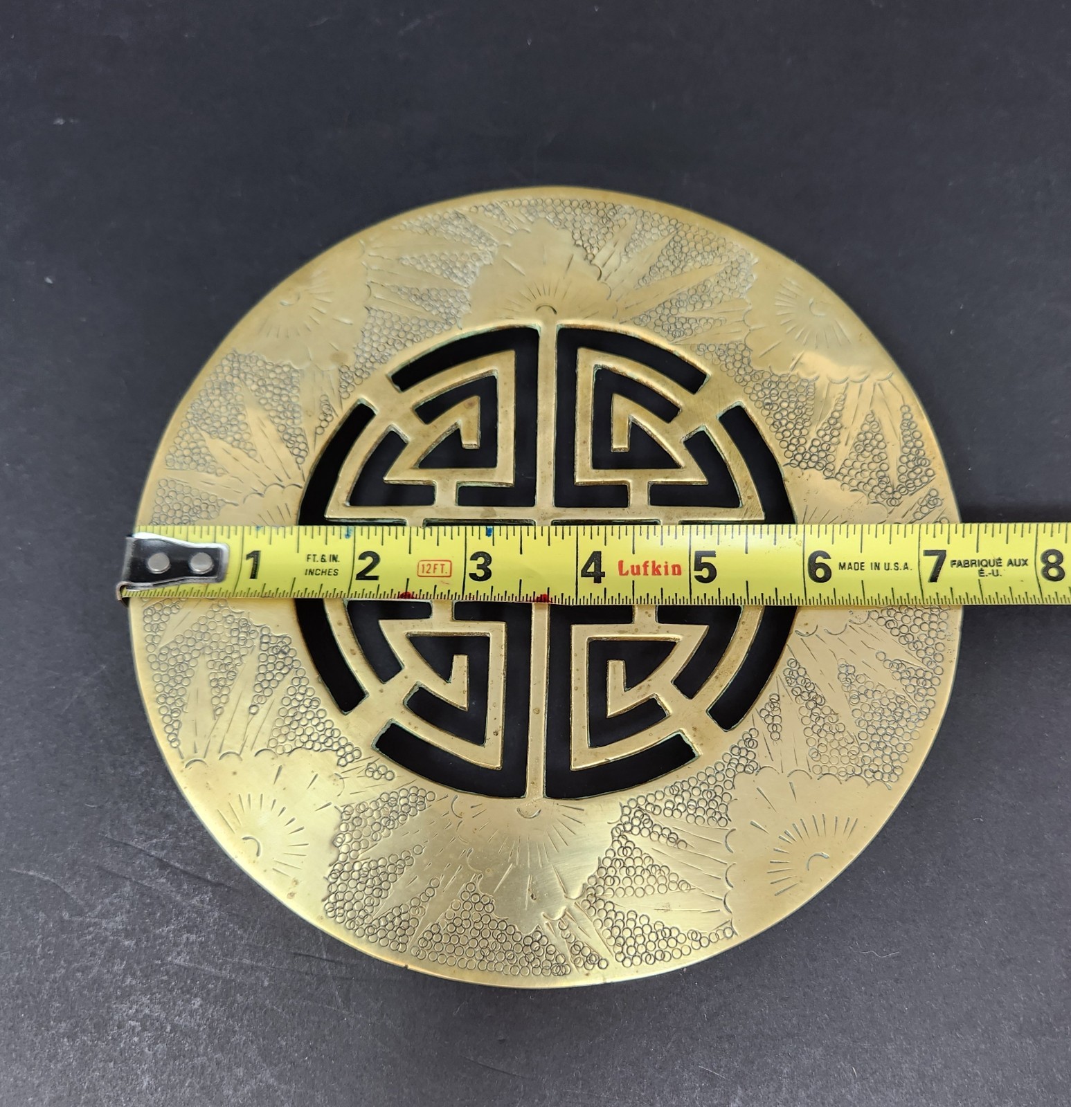 MCM 7.5″ Etched Teapot Trivet Plant Stand Vtg Asia Symbol Floral Brass Hong Kong