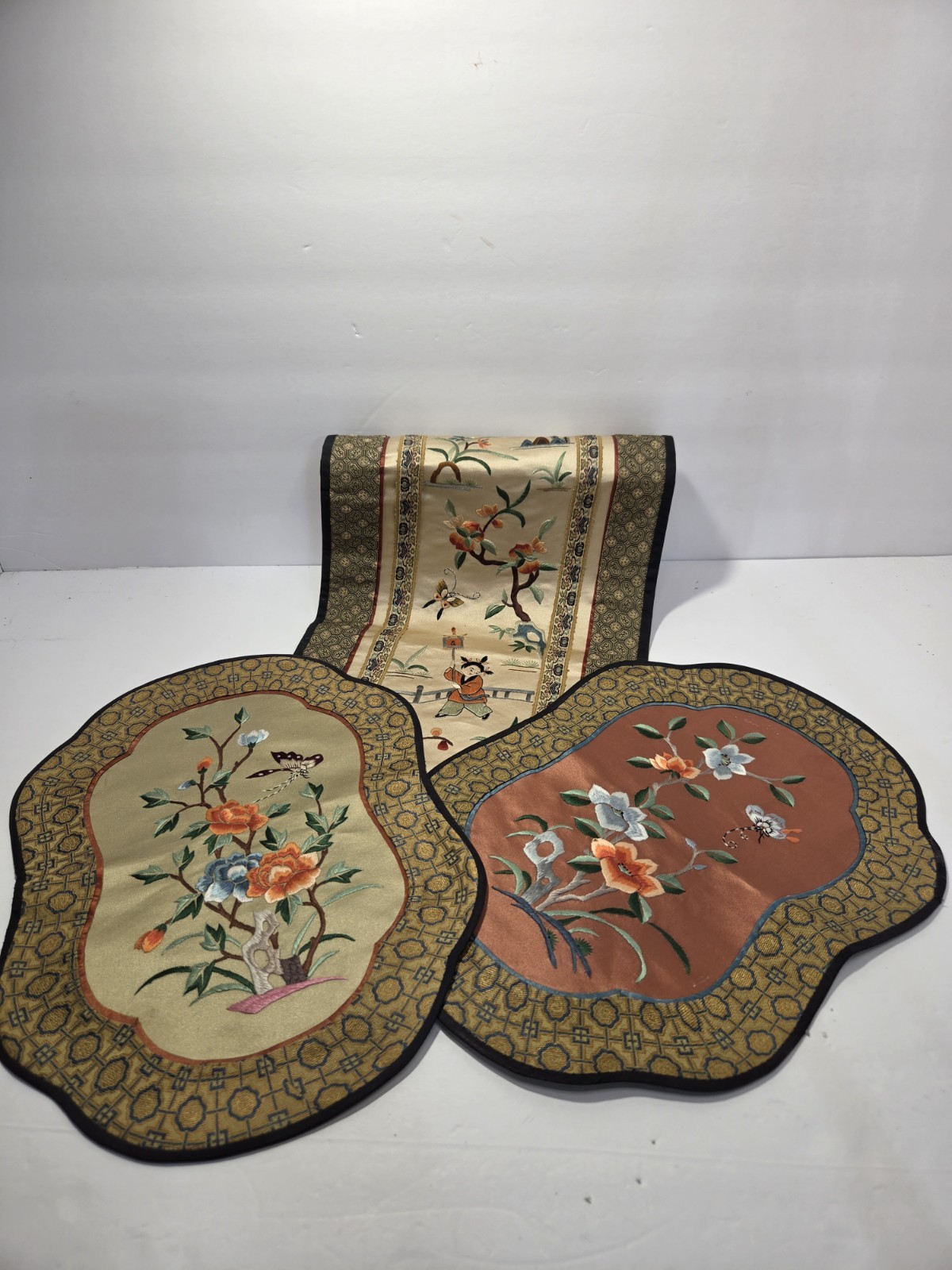 Vtg Chinese Silk Mats & Runner Embroidered Butterfly Flower Asian Table Decor