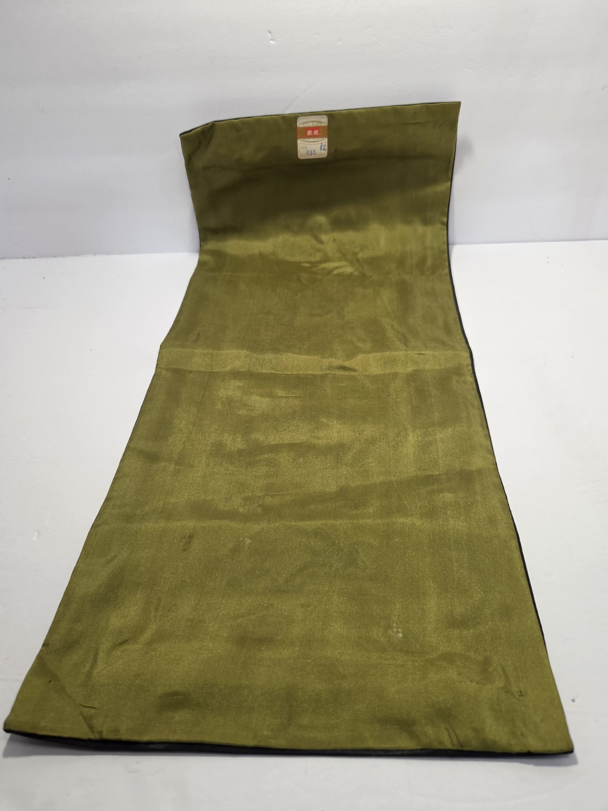 Vtg Chinese Silk Mats & Runner Embroidered Butterfly Flower Asian Table Decor