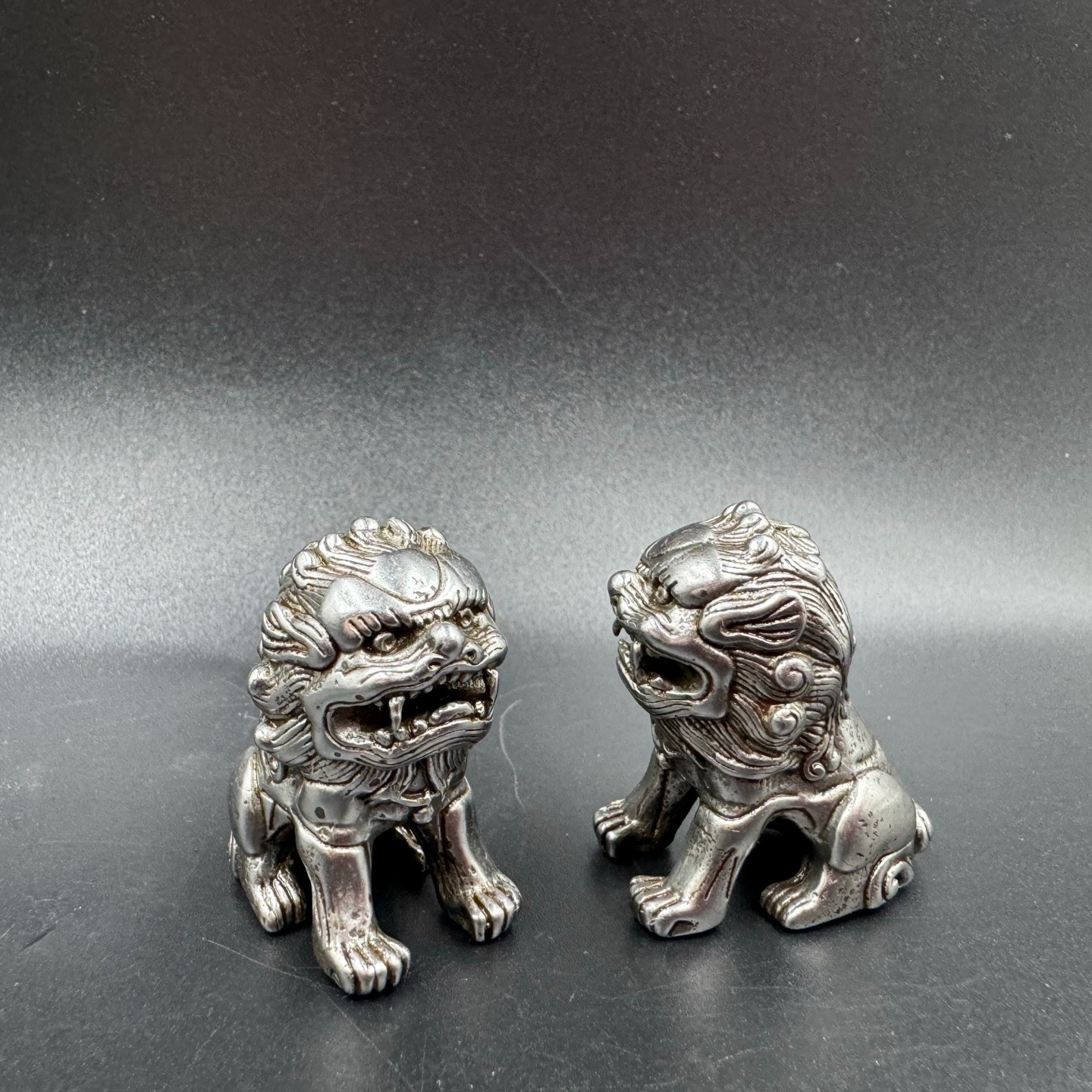 Pair Silver Tone Metal Chinese Foo Dog Lion Mini Statues Feng Shui Protection