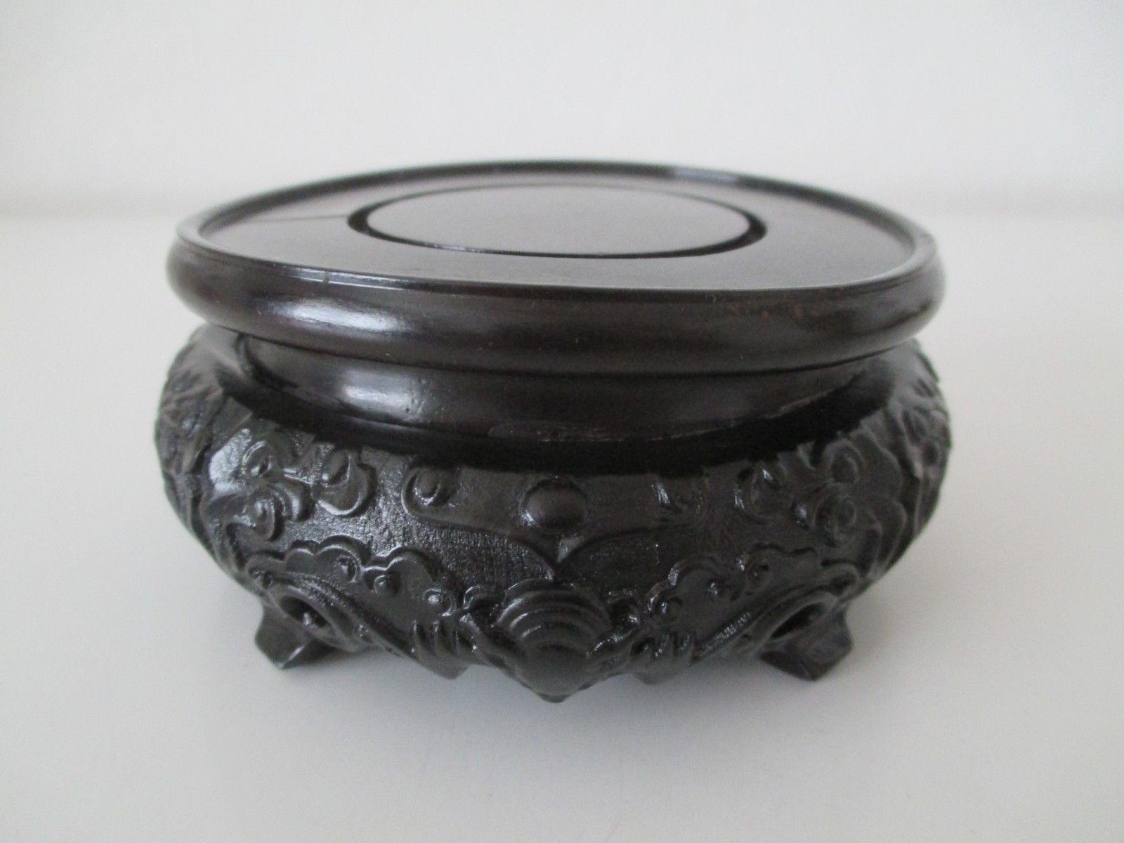 Chinese Footed Black Ornate 4″x2″ Round Resin Stand for 3.25″ Dia Base Vtg AZB