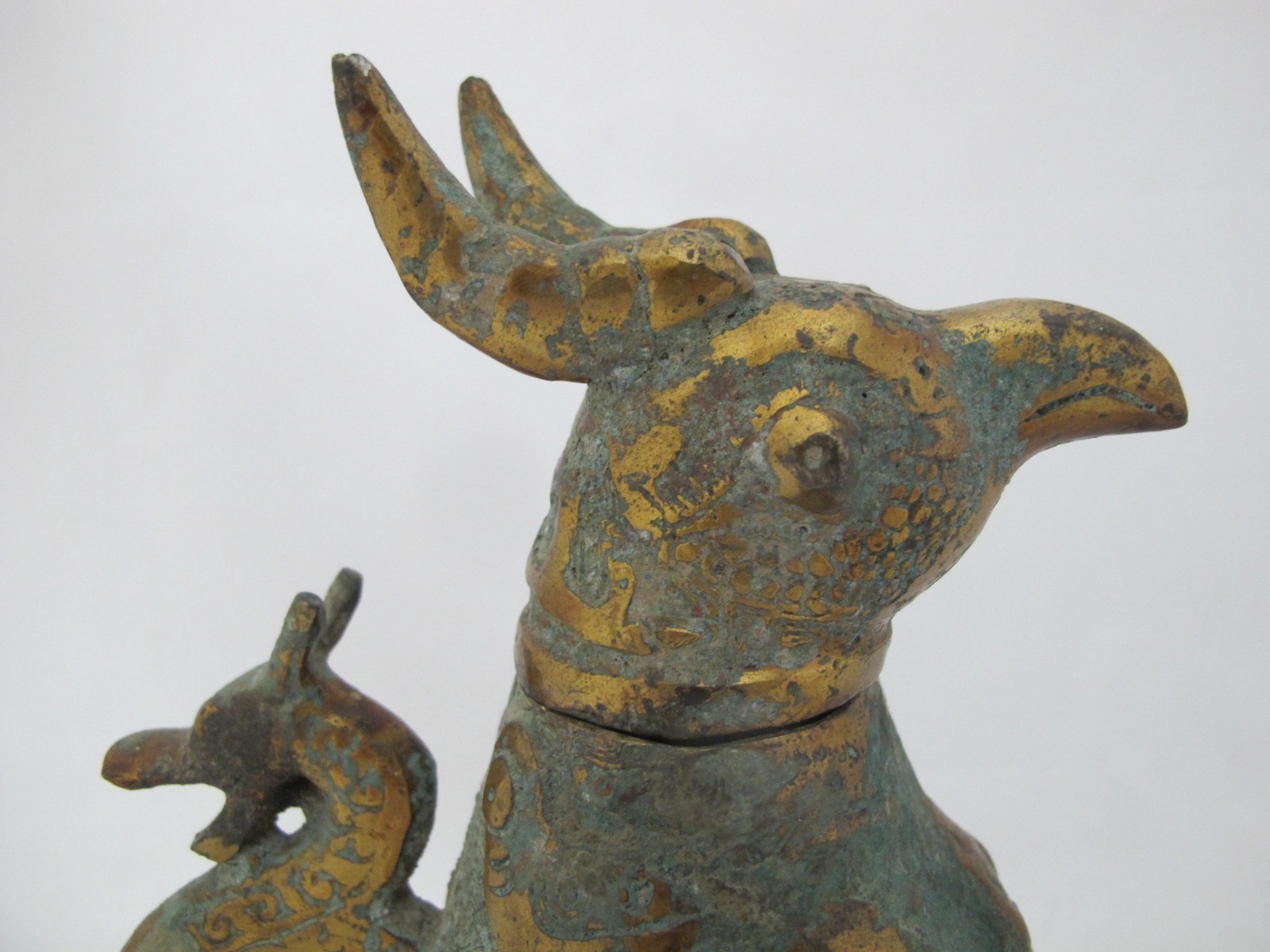 CHINESE Archaic BIRD Bronze Ware Gold Toad Accent Ritual WINE Vessel Pitcher