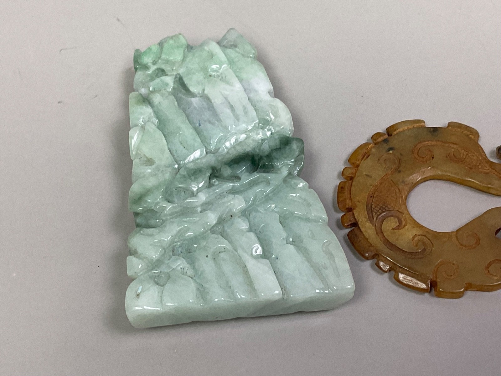 Old VTG Chinese Jade Pendants & Stone Natural Hand Carved Collection Mix Lot