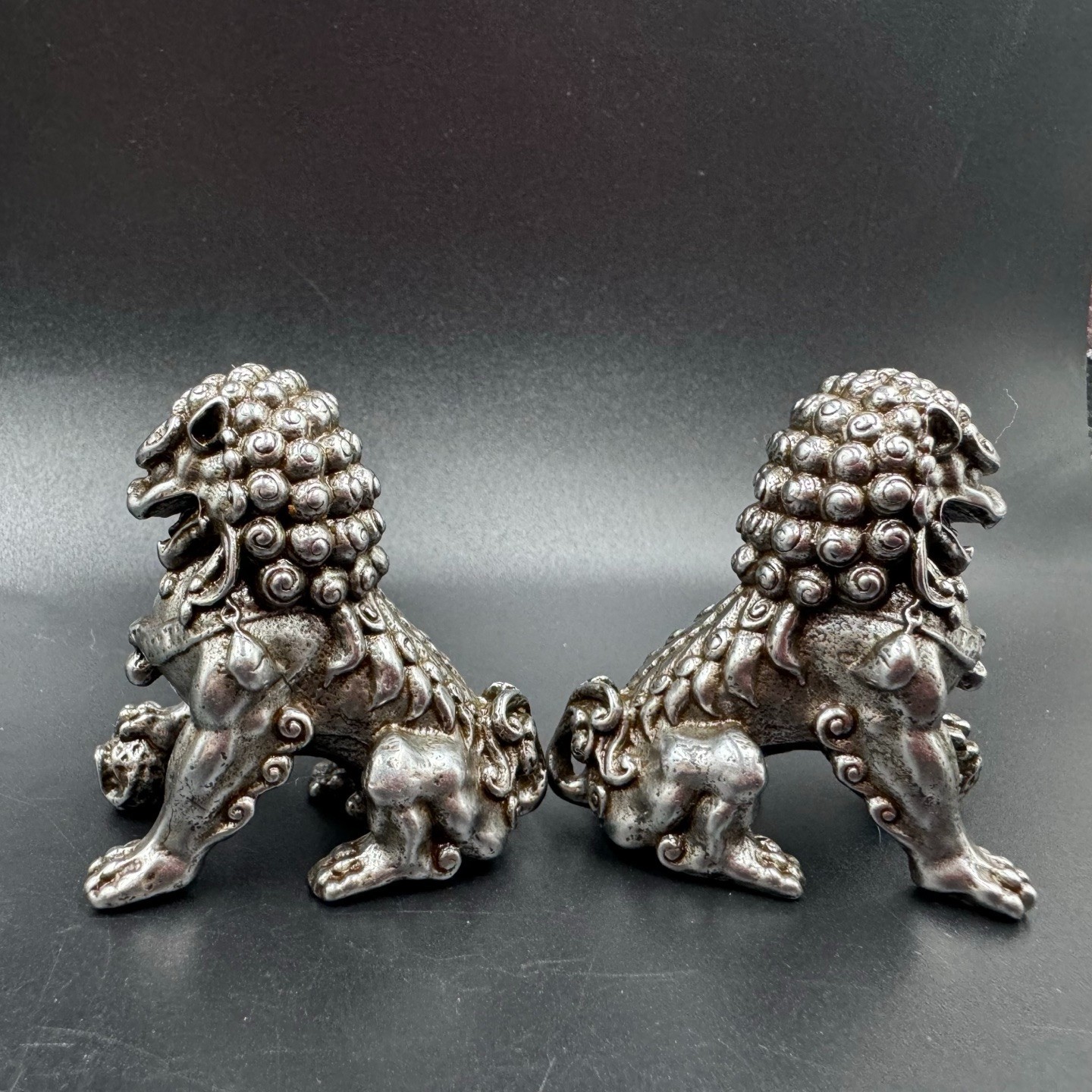 Pair Silver Tone Metal Chinese Foo Dog Lion Mini Statues Feng Shui Protection