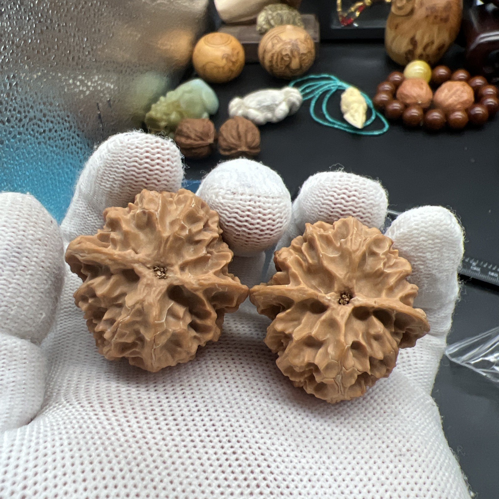 Pair of Match Chinese Health Walnut 37×37.5×36mm 精配文玩核桃~全品苹果园🍎狮子头