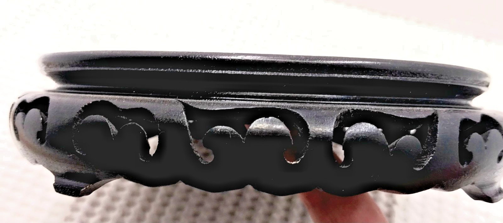 Vtg Chinese Black Carved Wood Display Stand 6.75 ” Inner Ring Hong Kong Ebonized
