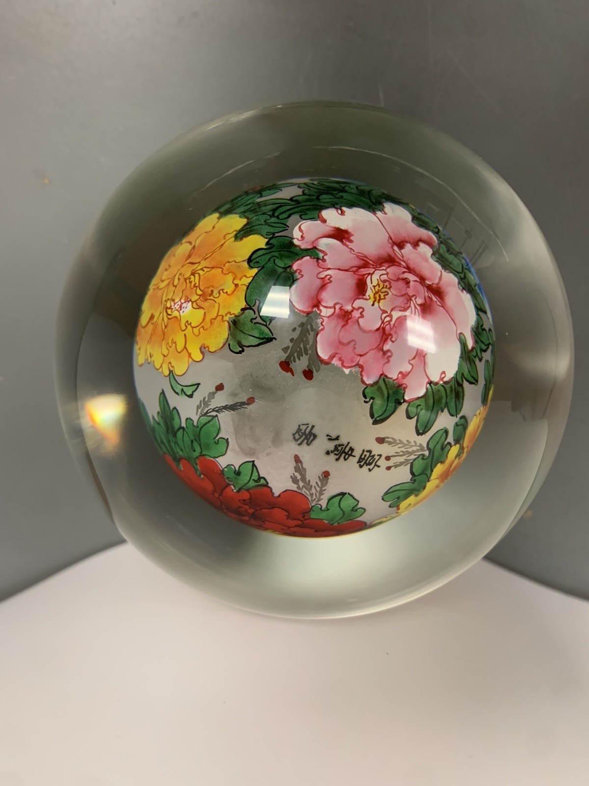 Reverse Painted Heavy Glass Sphere Orb Ball Hong Kong 5″ Paperweight
