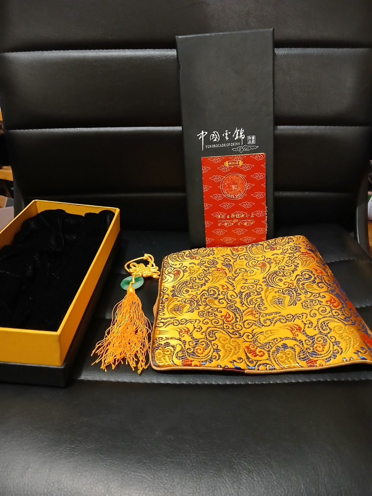 Chinese Yun Brocade 9″×9″ Colorful Square Shrine Cloth