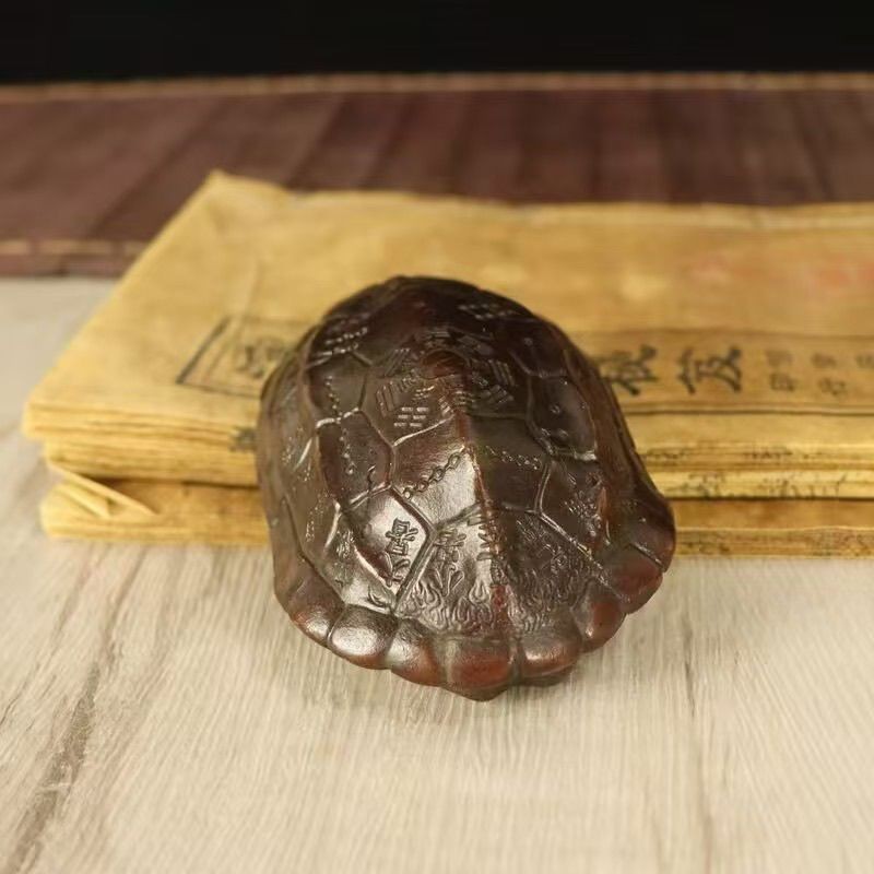 Vintage Copper Alloy Turtle Shell Hand Piece Fortune Desktop Ornament (Aged)