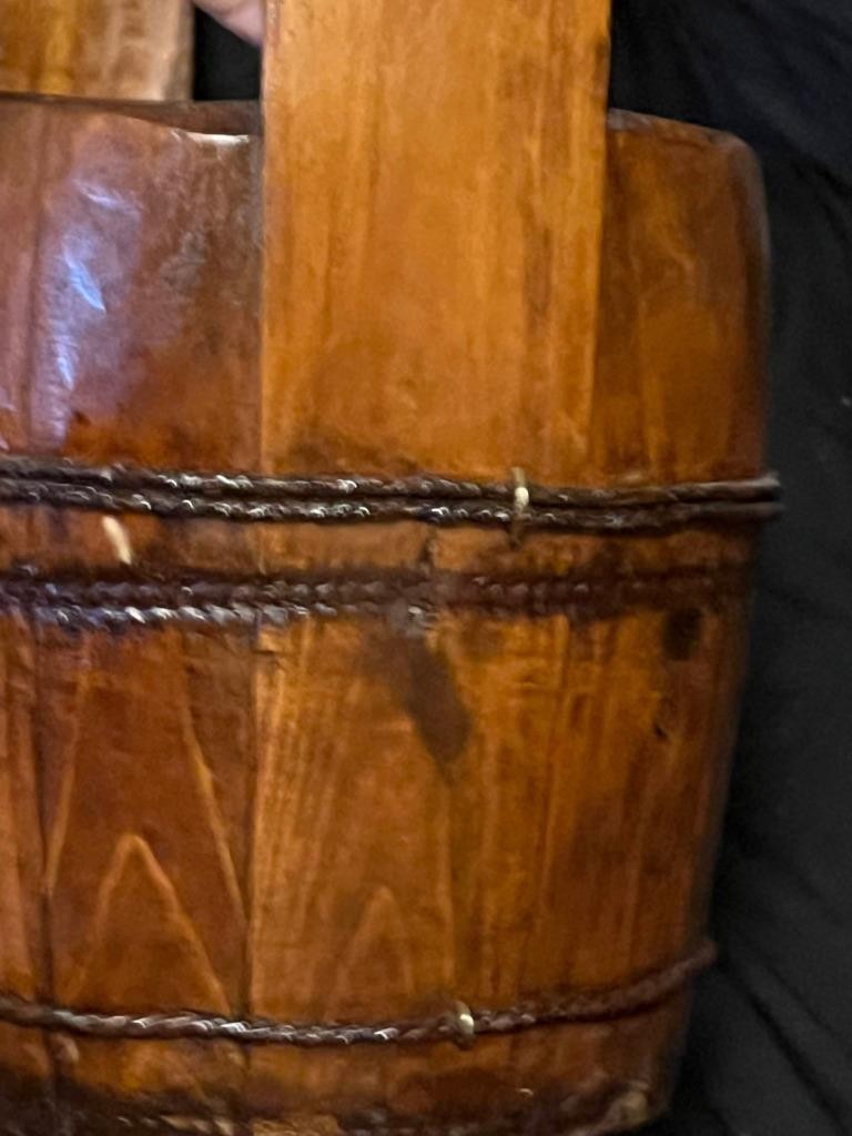 Vintage Old Antique Chinese Asian Art Wood Water Bucket Wooden Handle China Oval