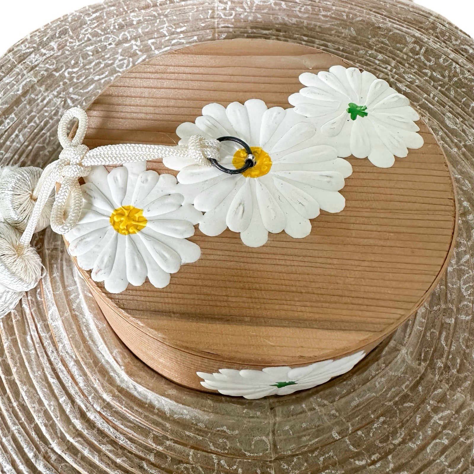 Vintage Chinese Paper Lantern White Daisy Floral Tassels Large Neutral