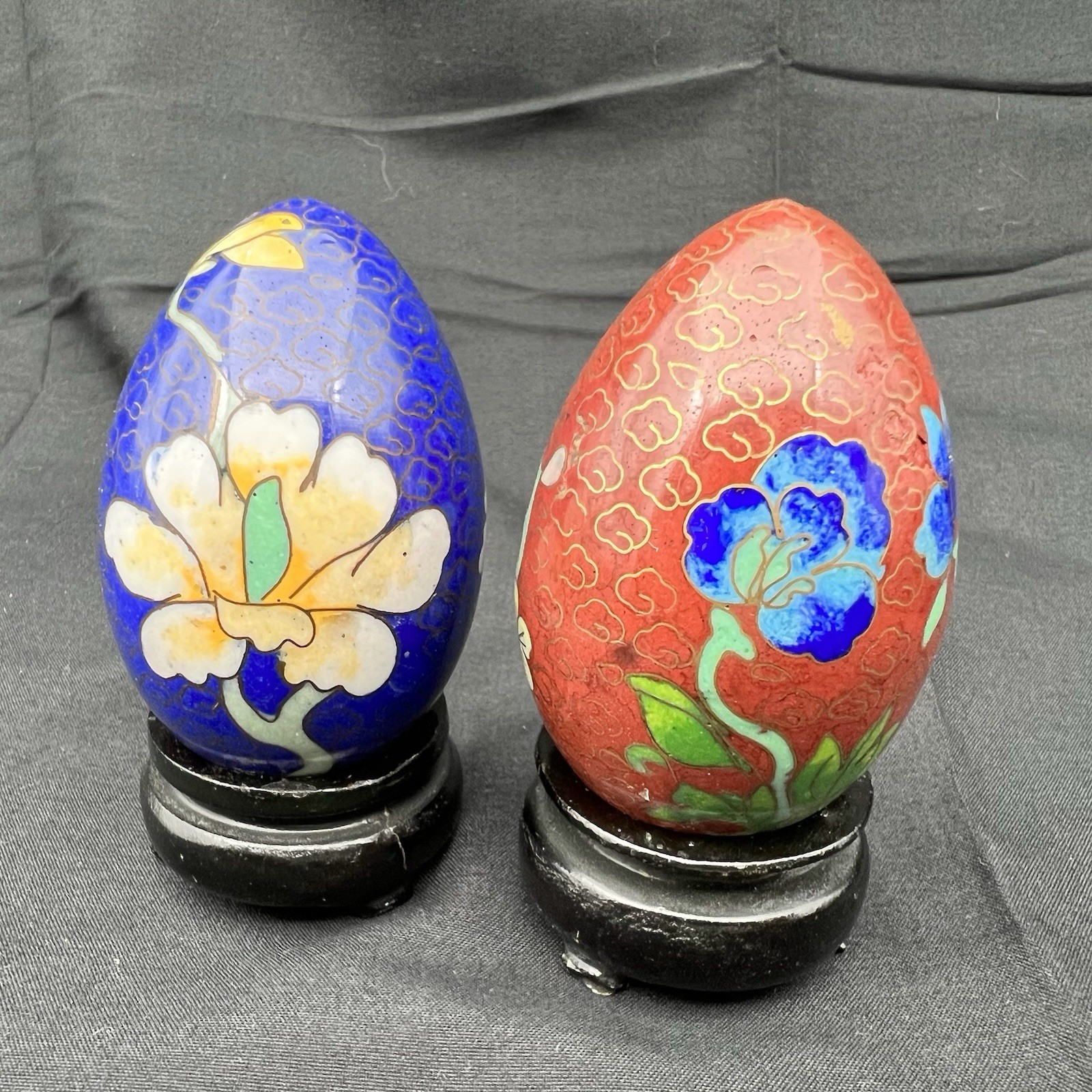 Vintage Chinese Cloisonne Enamel Egg Pair Red Blue Floral w Wood Stands